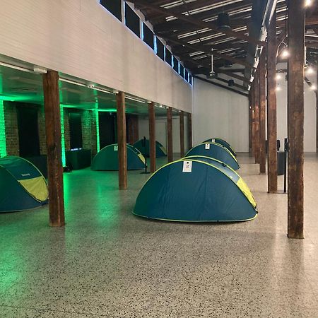 Готель Indoor Camping Гельсінкі Екстер'єр фото