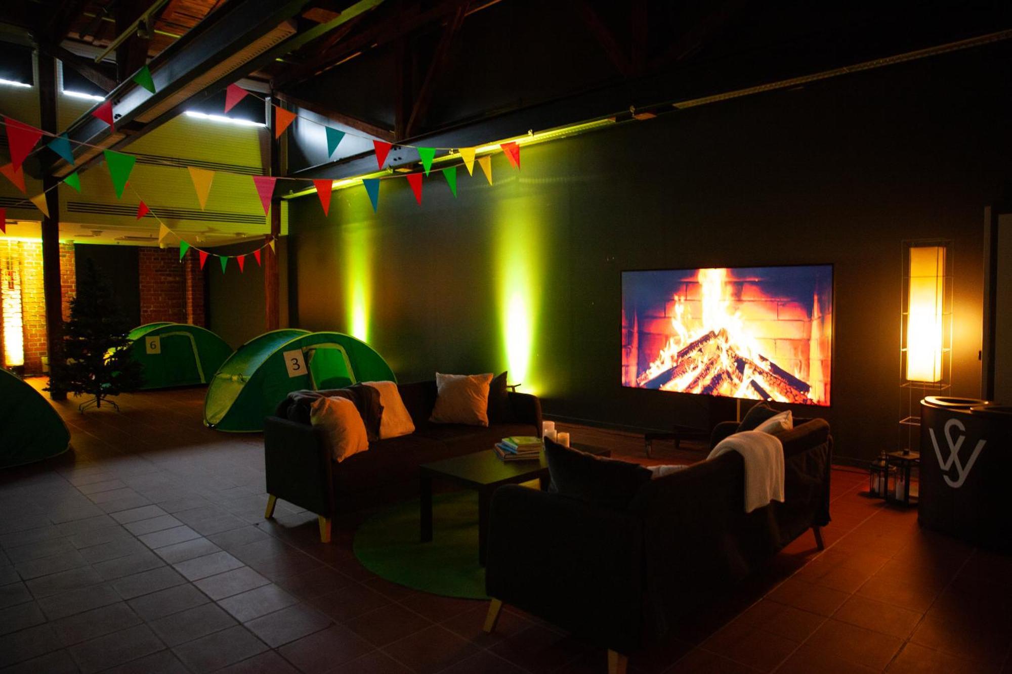 Готель Indoor Camping Гельсінкі Екстер'єр фото